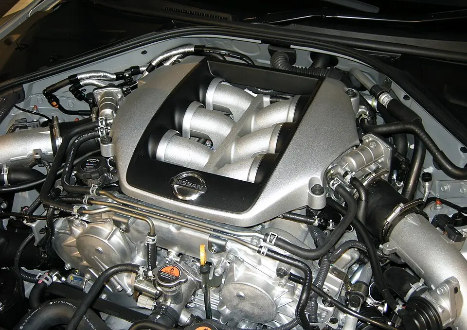 Nissan VR38DETT engine