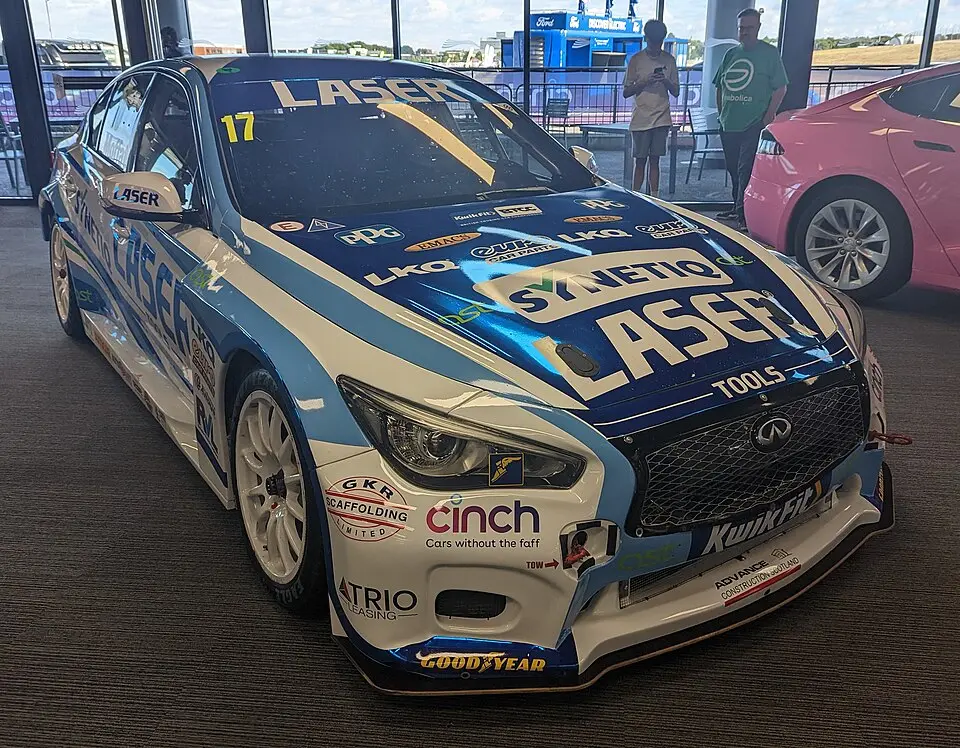 Infiniti Q50 (BTCC)